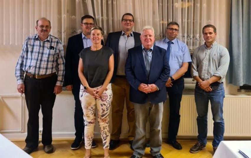 Neu gewählter Vorstand und Revisionskommission (v.l.): Eckhard Zeng,Tobias Dugan, Anja Ziegenhals, Christoph Bachmann, Andreas Fernekorn, Marko Hesse, Sören Reinbeck (nicht auf dem Bild: Katharina Tasch, Thomas Kiel, Matthias Niebuhr)